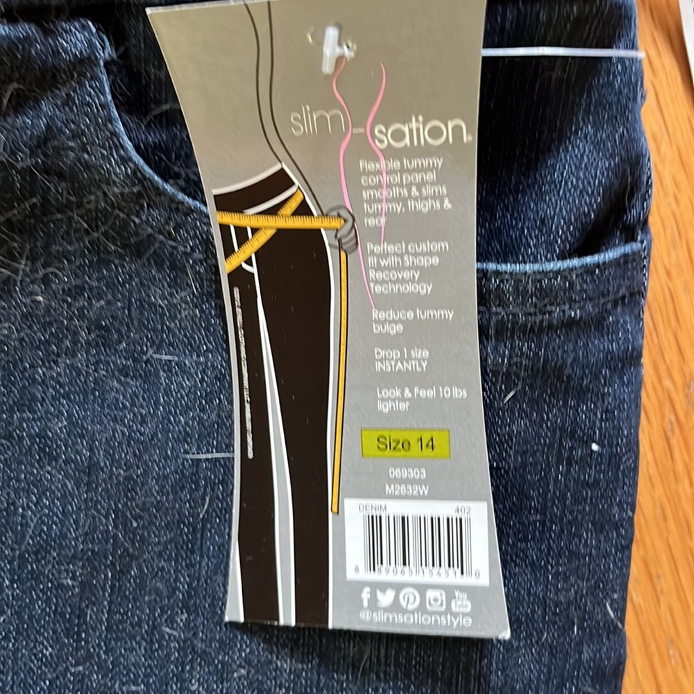Stretch denim walking shortS 14 SLIM-STATION tummy control panel shape recovery - Picture 2 of 7